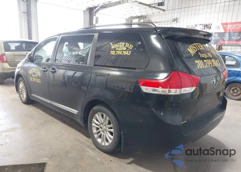 2013 Toyota Sienna Xle V6 8 Passenger from USA, damaged, VIN 5TDYK3DC3DS303778